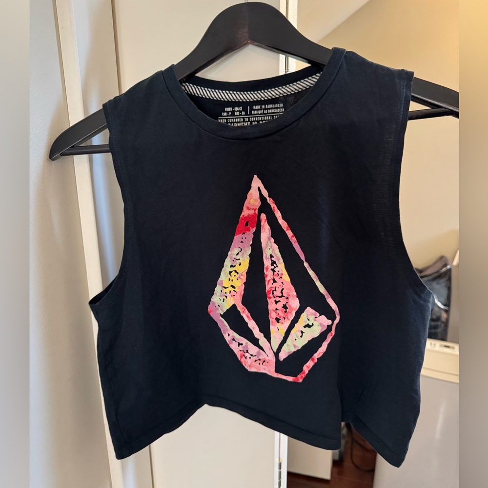 VOLCOM CROP BLACK TANK SIZED SMALL